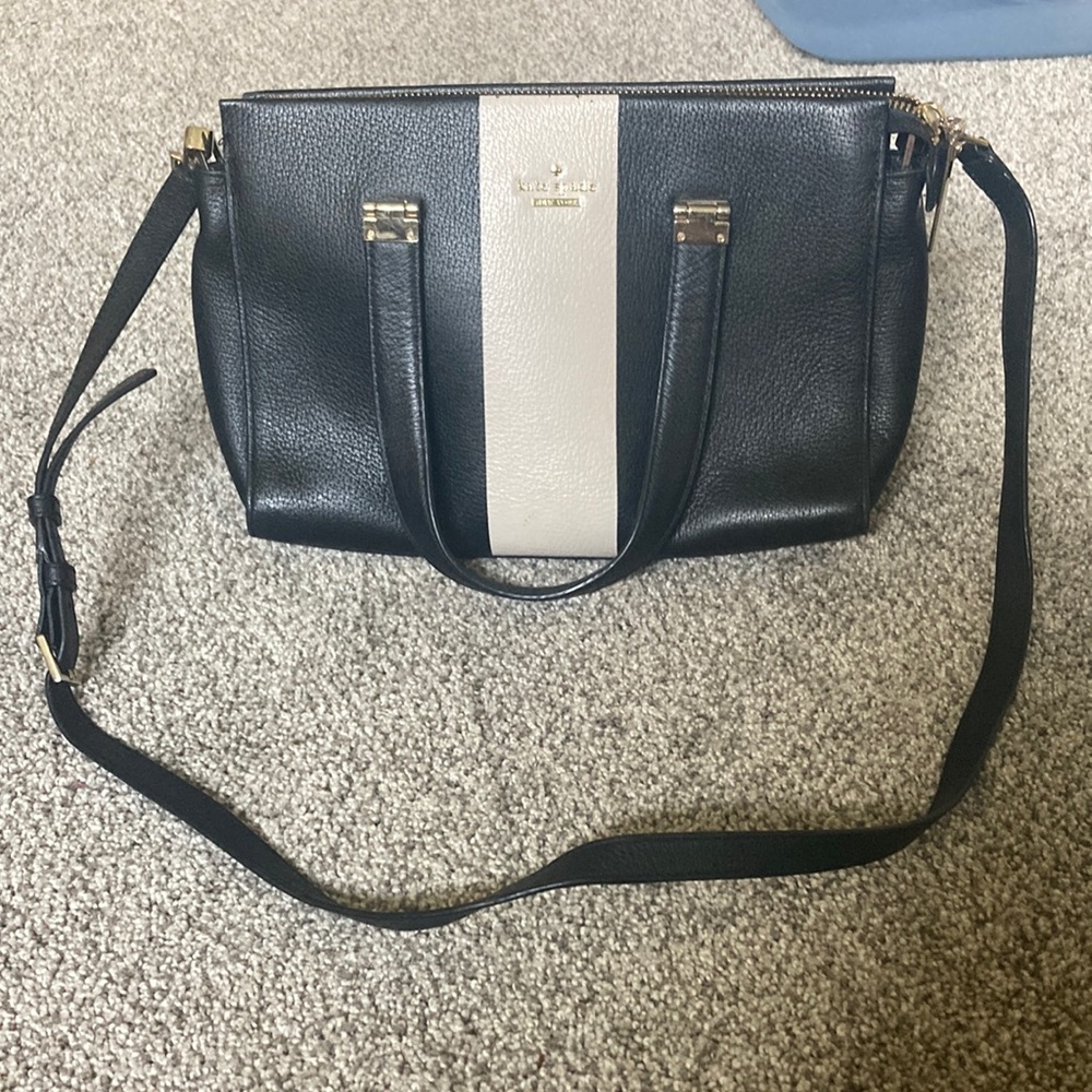 Kate Spade black and cream crossbody purse!